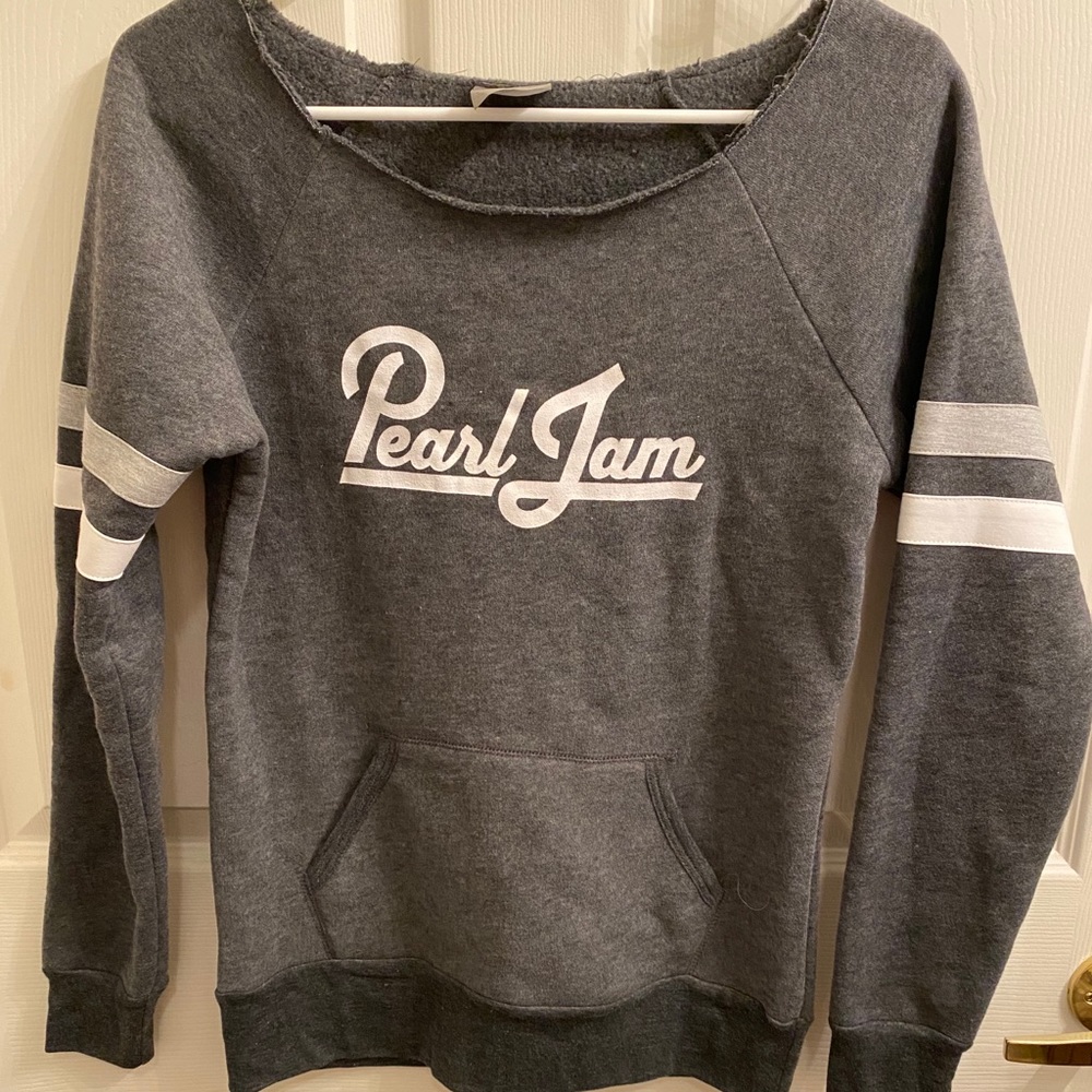 Authentic women’s Pearl Jam sweater